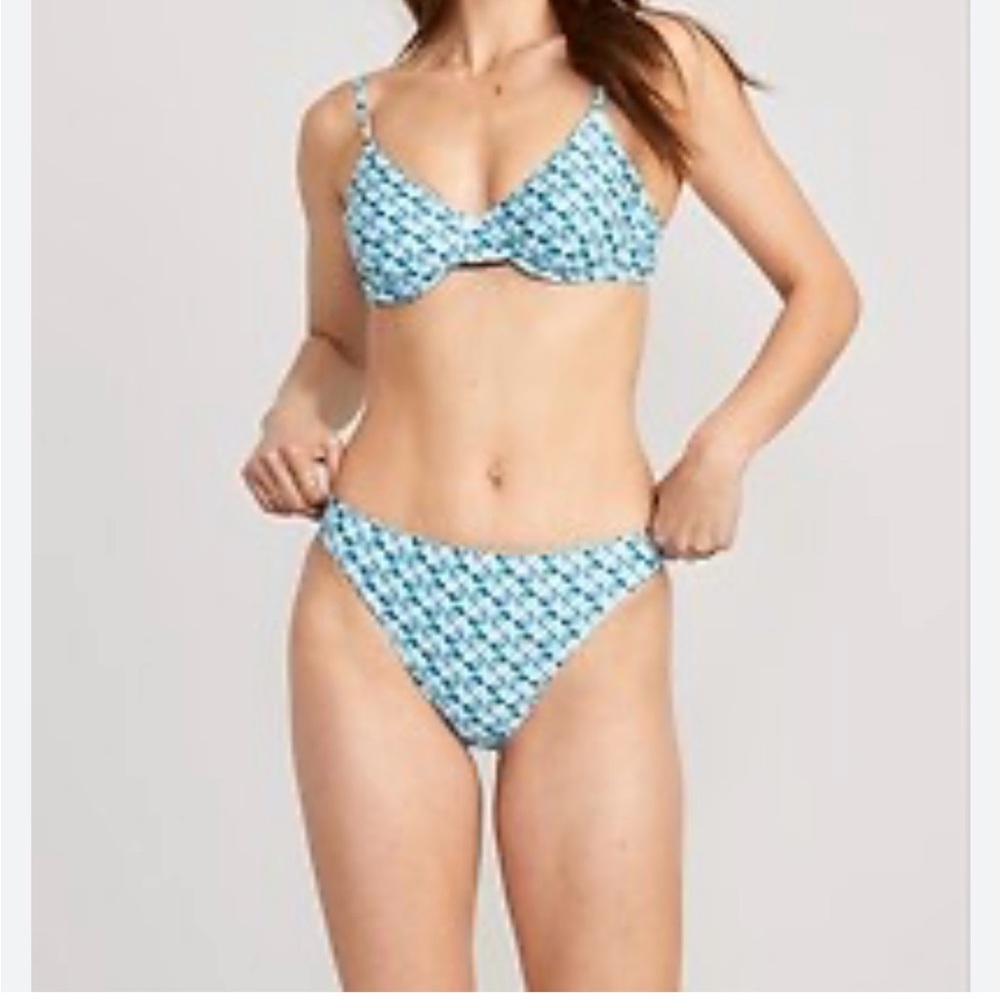 Old Navy NWT M bottom/XL top Geometric Bikini